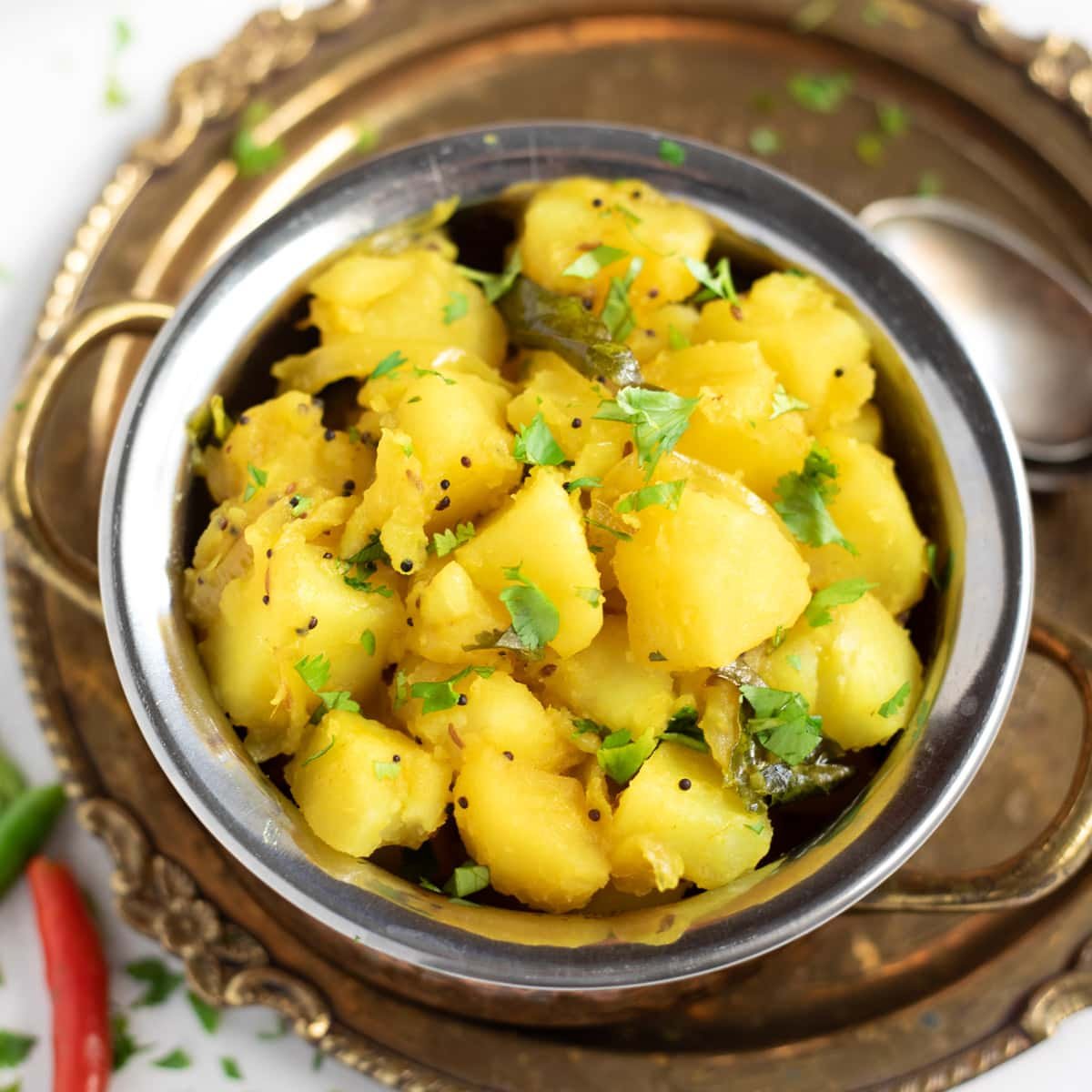 बटाटा भाजी (डिनर स्टाइल)
